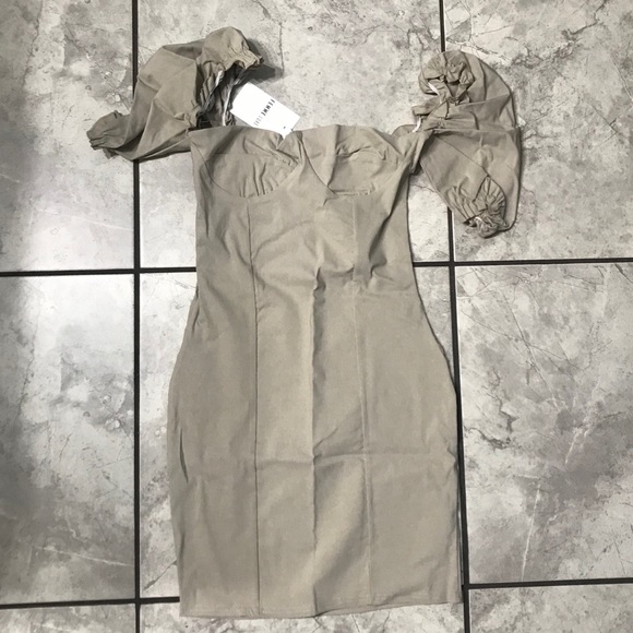 Puff Sleeve Dress - Picture 8 of 8